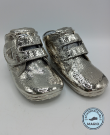 verzilverde kinderschoenen